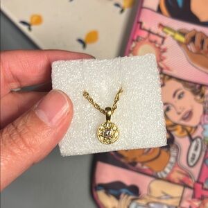 Nina Ricci Vintage necklace, 18in chain